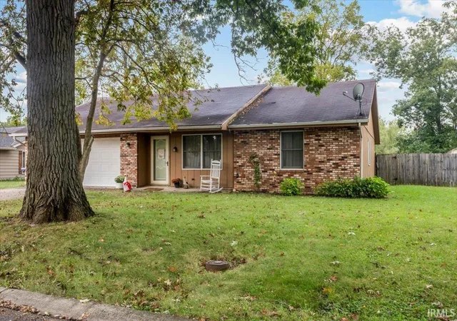 Photo 3 of Sale Pending at 3809 N Piper Ave, Muncie, IN 47303 | MLS# 202638469 | Listing updated on 2026-10-08