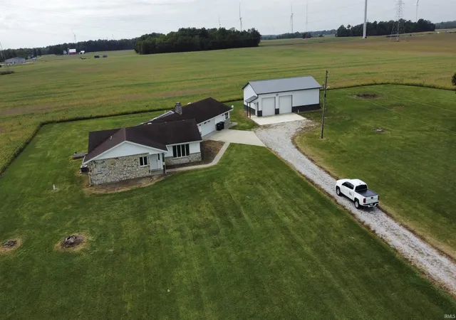 Photo 2 of Manufactured home for sale at 3862 S 400 East, Hartford City, IN 47348 | MLS# 202638486 | Listing updated on 2026-10-17