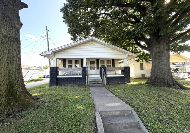 Photo 1 of Manufactured home for sale at 821 W Park Ave, Kokomo, IN 46901 | MLS# 202638500 | Listing updated on 2026-10-21