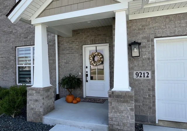 Photo 2 of Manufactured home for sale at 9212 Haycroft Dr, Evansville, IN 47712 | MLS# 202638539 | Listing updated on 2026-10-09