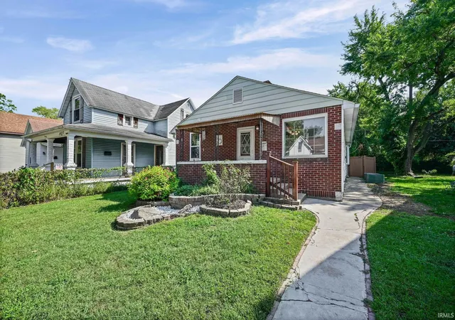 Photo 2 of Manufactured home for sale at 1925 Morton St, Lafayette, IN 47904 | MLS# 202638549 | Listing updated on 2026-10-26