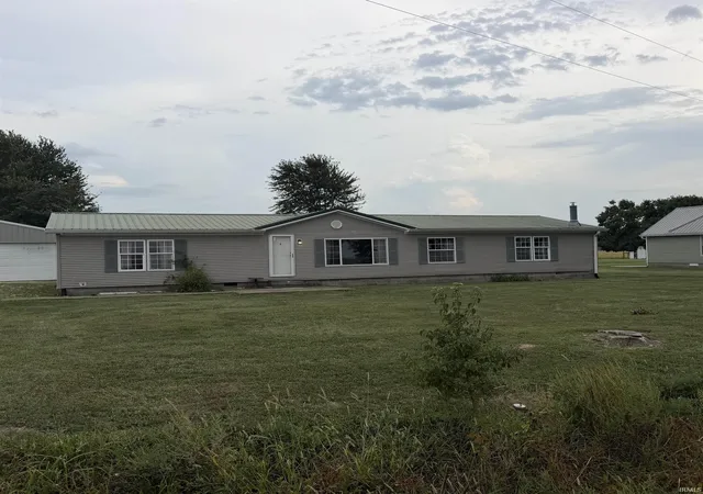 Manufactured home for sale at 2684 North 950 W Rd, Linton, IN 47441 | MLS# 202638566