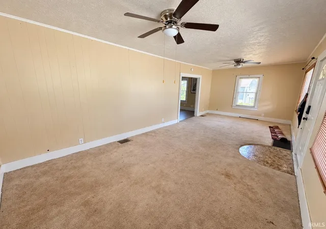 Photo 3 of Manufactured home for sale at 909 E Taylor St, Kokomo, IN 46901 | MLS# 202638599 | Listing updated on 2026-10-15