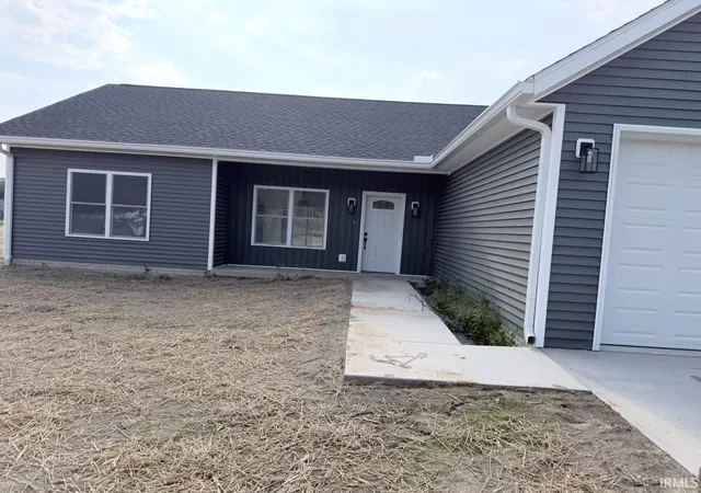 Photo 3 of Manufactured home for sale at 7322 S Sandhill Ln, Bloomfield, IN 47424 | MLS# 202638608 | Listing updated on 2026-10-02
