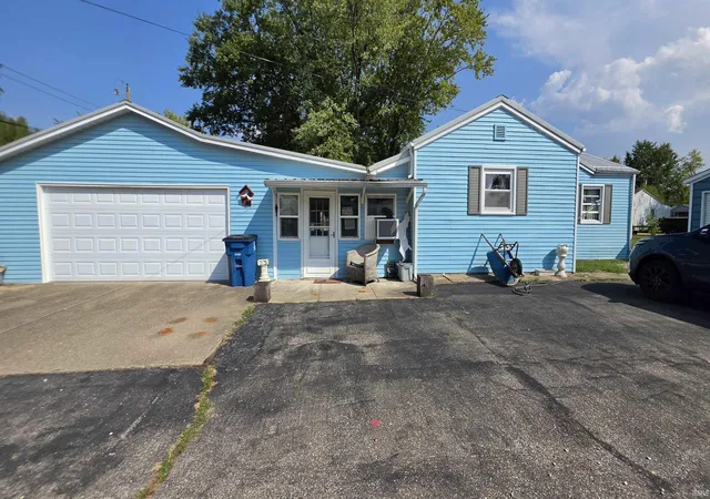 Photo 3 of Manufactured home for sale at 531 W Main St, Jasonville, IN 47438 | MLS# 202638636 | Listing updated on 2026-09-18