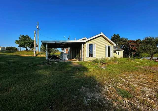 Photo 2 of Manufactured home for sale at 2662 W 150 North, Washington, IN 47501 | MLS# 202638674 | Listing updated on 2026-10-09