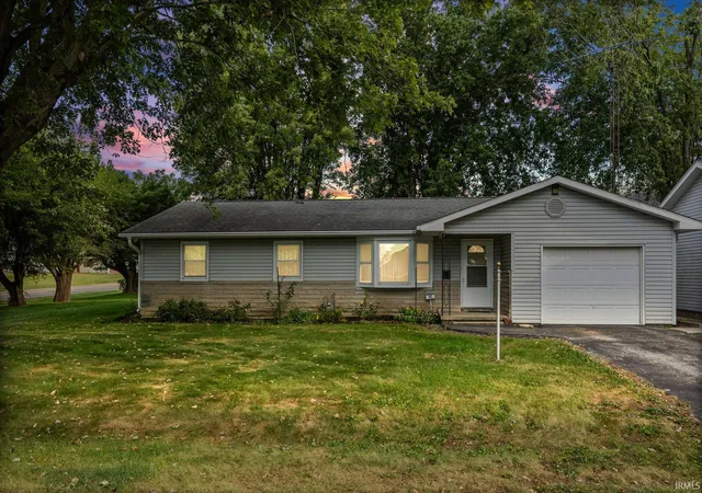 Photo 2 of Sale Pending at 501 E Mcclure Ln, Oxford, IN 47971 | MLS# 202638682 | Listing updated on 2026-09-21