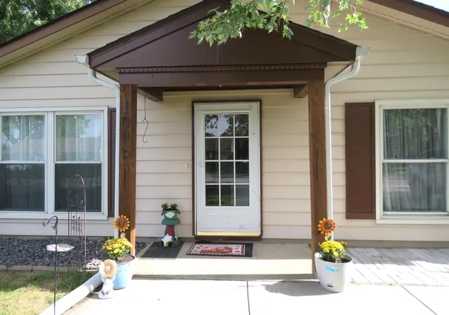 Photo 2 of Manufactured home for sale at 1005 Kensington Dr, Lafayette, IN 47905 | MLS# 202638697 | Listing updated on 2026-10-12