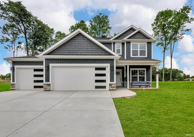 Single family home for sale at 820 Hackberry Ct, Frankfort, IN 46041 | MLS# 202638710