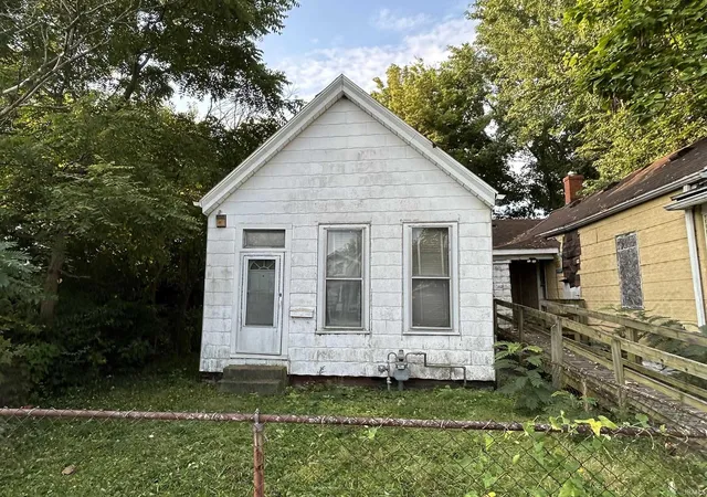 Photo 1 of Manufactured home for sale at 607 E Maryland St, Evansville, IN 47711 | MLS# 202638763 | Listing updated on 2026-09-18
