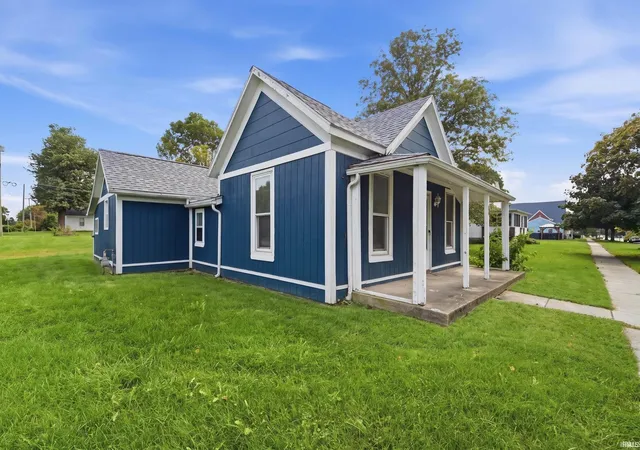 Photo 2 of Manufactured home for sale at 100 S Wood St, Brookston, IN 47923 | MLS# 202638795 | Listing updated on 2026-10-15