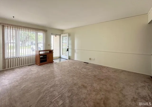 Photo 3 of Manufactured home for sale at 1609 Oakhill Rd, Kokomo, IN 46902 | MLS# 202638812 | Listing updated on 2026-10-08