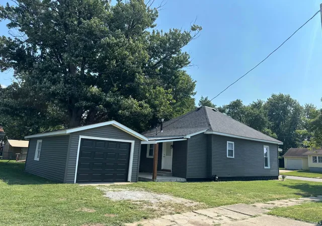 Photo 3 of Manufactured home for sale at 108 W Hefron St, Washington, IN 47501 | MLS# 202638826 | Listing updated on 2026-10-26