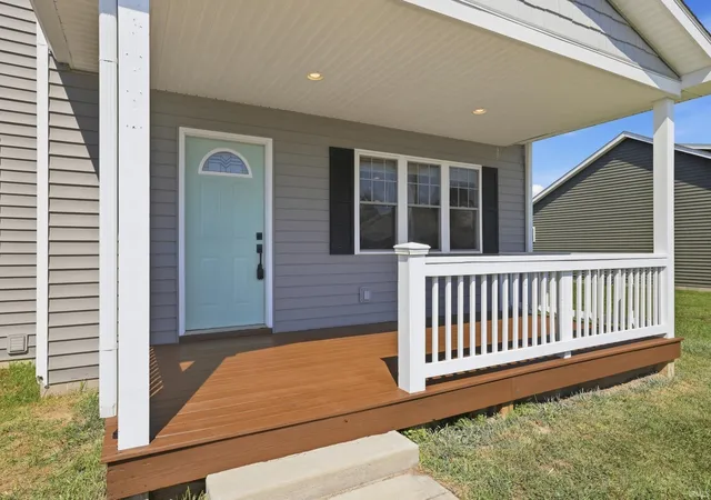 Photo 3 of Manufactured home for sale at 1560 Fox Run Ct, Spencer, IN 47460 | MLS# 202638851 | Listing updated on 2026-10-02