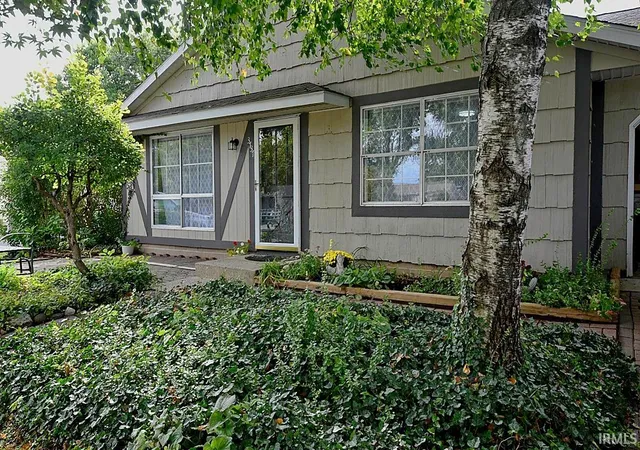 Photo 3 of Manufactured home for sale at 3737 Navarre Ct, Lafayette, IN 47905 | MLS# 202638853 | Listing updated on 2026-10-20