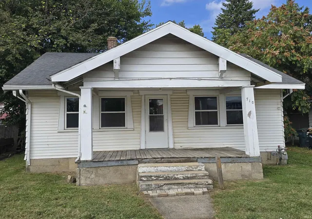 Photo 1 of Sale Pending at 710 W Memorial Dr, Muncie, IN 47302 | MLS# 202638861 | Listing updated on 2026-10-01
