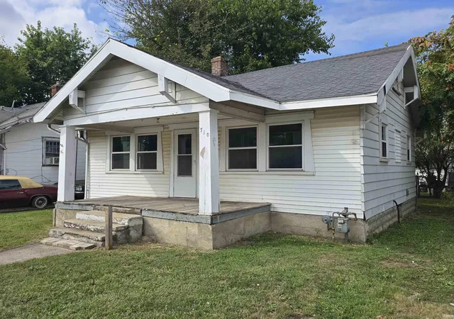Photo 3 of Sale Pending at 710 W Memorial Dr, Muncie, IN 47302 | MLS# 202638861 | Listing updated on 2026-10-01