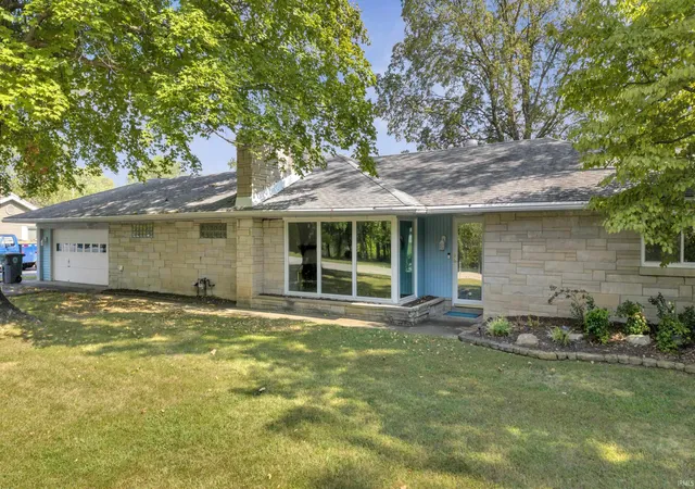 Photo 3 of Manufactured home for sale at 2813 Wayside Dr, Evansville, IN 47711 | MLS# 202638907 | Listing updated on 2026-09-27