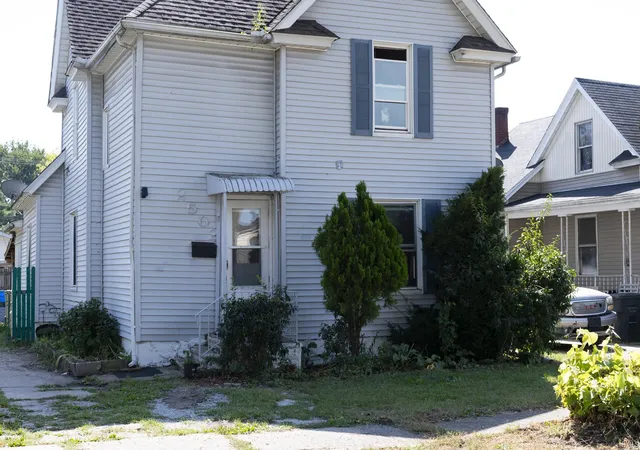 Photo 3 of Single family home for sale at 2502 Poland St, South Bend, IN 46619 | MLS# 202638915 | Listing updated on 2026-10-14