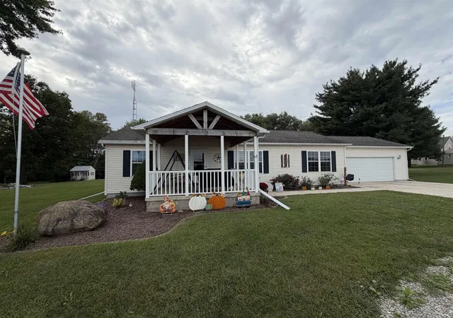 Photo 1 of Sale Pending at 11360 S 1000 East Rd, Galveston, IN 46932 | MLS# 202638919 | Listing updated on 2026-10-02