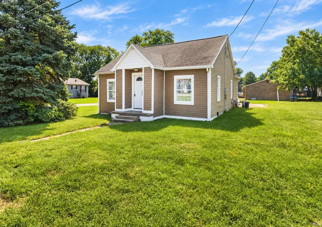Photo 2 of Sale Pending at 205 E South St, Fort Branch, IN 47648 | MLS# 202638937 | Listing updated on 2026-10-20