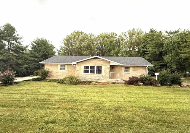 Photo 1 of Manufactured home for sale at 2406 Glennwood Dr, Washington, IN 47501 | MLS# 202638944 | Listing updated on 2026-10-09
