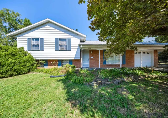Photo 2 of Manufactured home for sale at 1113 Westchester Ct, Evansville, IN 47710 | MLS# 202638957 | Listing updated on 2026-10-03