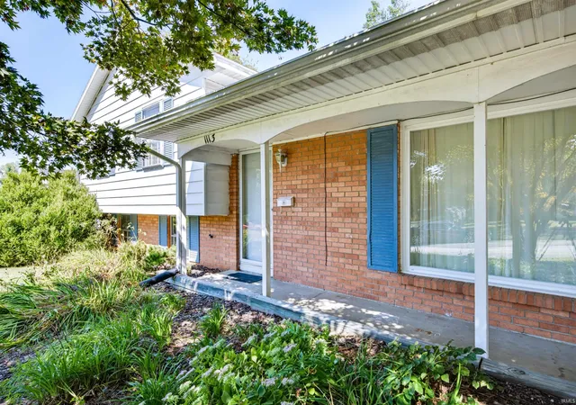 Photo 3 of Manufactured home for sale at 1113 Westchester Ct, Evansville, IN 47710 | MLS# 202638957 | Listing updated on 2026-10-03