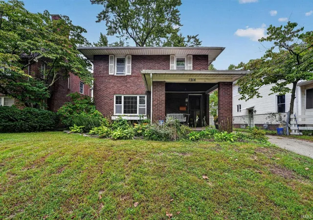 Photo 1 of Sale Pending at 1214 Woodward Ave, South Bend, IN 46616 | MLS# 202639012 | Listing updated on 2026-09-28