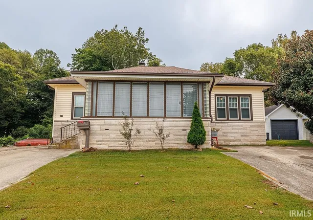 Photo 1 of Manufactured home for sale at 171 N Lewis St, Bloomfield, IN 47424 | MLS# 202639015 | Listing updated on 2026-10-26