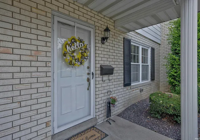 Photo 2 of Condo for sale at 1109 Burdette Ave, Evansville, IN 47714 | MLS# 202639021 | Listing updated on 2026-10-21