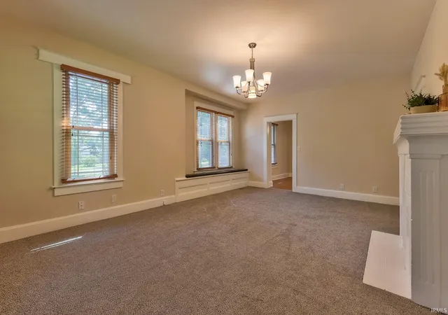 Photo 3 of Sale Pending at 2043 E Riverside Dr, Evansville, IN 47714 | MLS# 202639073 | Listing updated on 2026-10-12