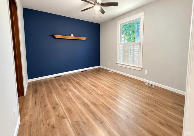 Photo 2 of Manufactured home for sale at 425 W Broadway St, Logansport, IN 46947 | MLS# 202639078 | Listing updated on 2026-10-17