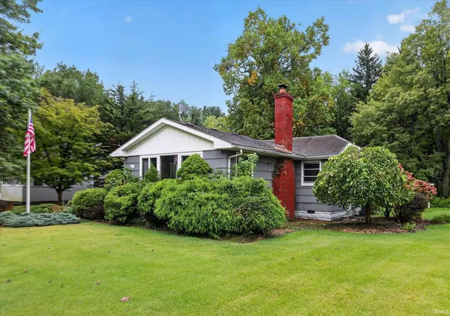 Photo 2 of Manufactured home for sale at 25520 Country Clb Dr, South Bend, IN 46619 | MLS# 202639098 | Listing updated on 2026-10-06