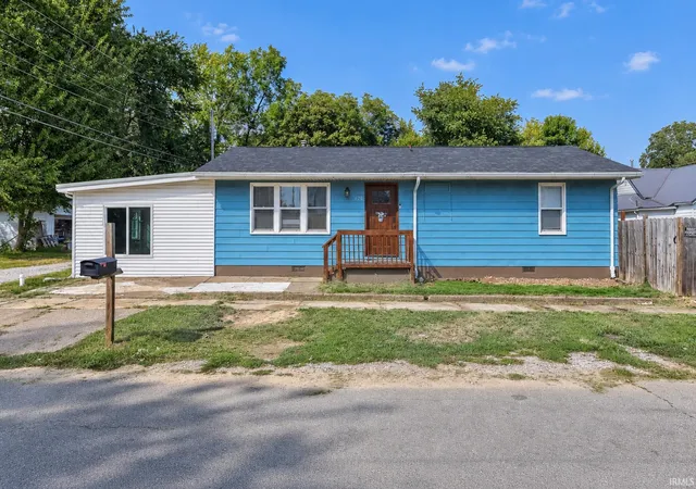 Photo 1 of Manufactured home for sale at 420 E Mulberry St, Princeton, IN 47670 | MLS# 202639128 | Listing updated on 2026-10-20