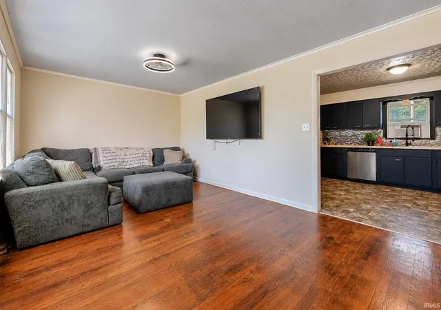 Photo 2 of Manufactured home for sale at 420 E Mulberry St, Princeton, IN 47670 | MLS# 202639128 | Listing updated on 2026-10-20