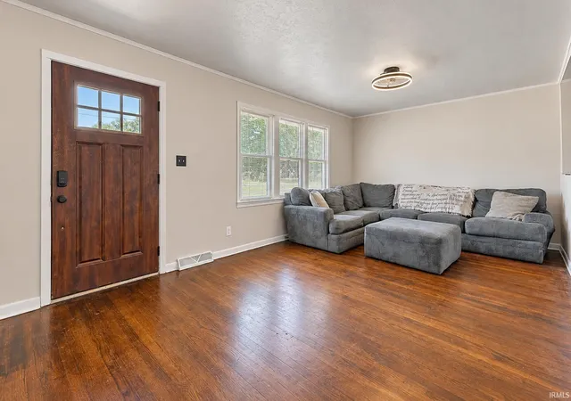 Photo 3 of Manufactured home for sale at 420 E Mulberry St, Princeton, IN 47670 | MLS# 202639128 | Listing updated on 2026-10-20