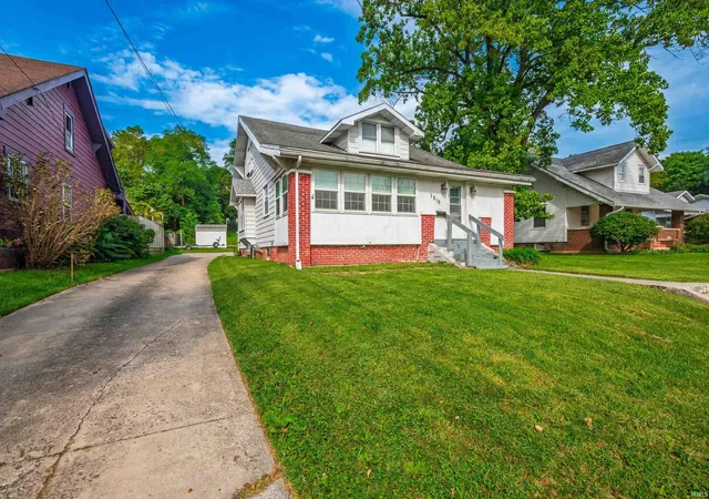 Photo 1 of Sale Pending at 1515 N Walnut St, Muncie, IN 47303 | MLS# 202639163 | Listing updated on 2026-09-30