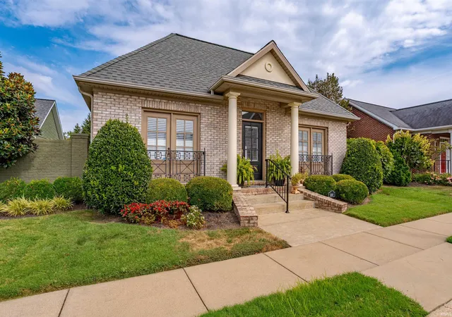 Photo 2 of Single family home for sale at 5308 Somerset Ave, Evansville, IN 47715 | MLS# 202639181 | Listing updated on 2026-10-19