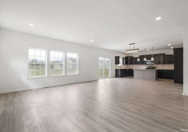 Photo 4 of Manufactured home for sale at 52195 Silverthorne Ct, Granger, IN 46530 | MLS# 202639182 | Listing updated on 2026-10-20