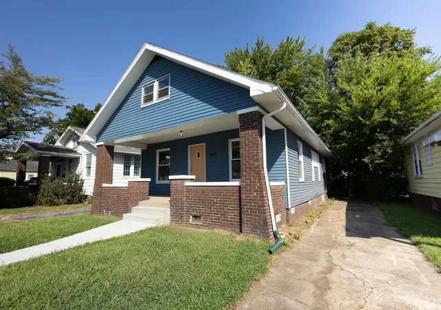 Photo 2 of Manufactured home for sale at 1042 Bellemeade Ave, Evansville, IN 47714 | MLS# 202639233 | Listing updated on 2026-10-07