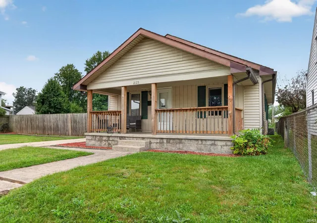 Photo 3 of Sale Pending at 2125 N Jay St, Kokomo, IN 46901 | MLS# 202639272 | Listing updated on 2026-09-30