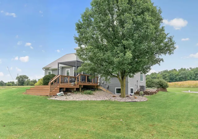 Photo 2 of Manufactured home for sale at 741 N 200 East Rd, Columbia City, IN 46725 | MLS# 202639346 | Listing updated on 2026-10-20