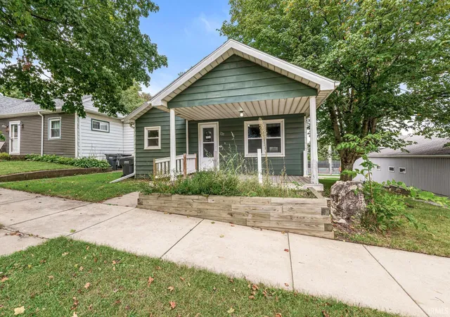 Photo 3 of Sale Pending at 229 E Michigan St, New Carlisle, IN 46552 | MLS# 202639389 | Listing updated on 2026-10-22