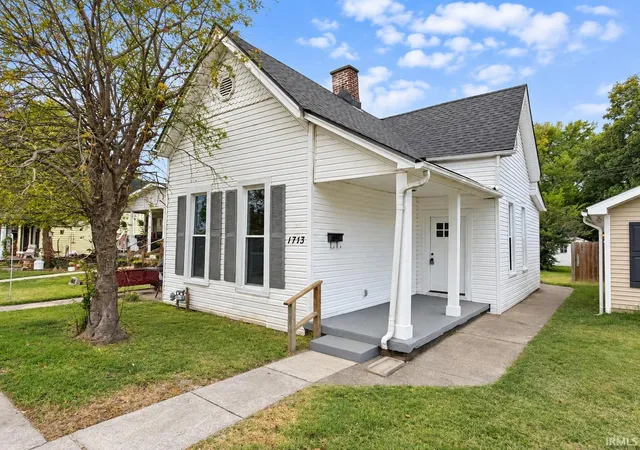 Photo 1 of Sale Pending at 1713 Ewing Ave, Evansville, IN 47712 | MLS# 202639433 | Listing updated on 2026-10-19