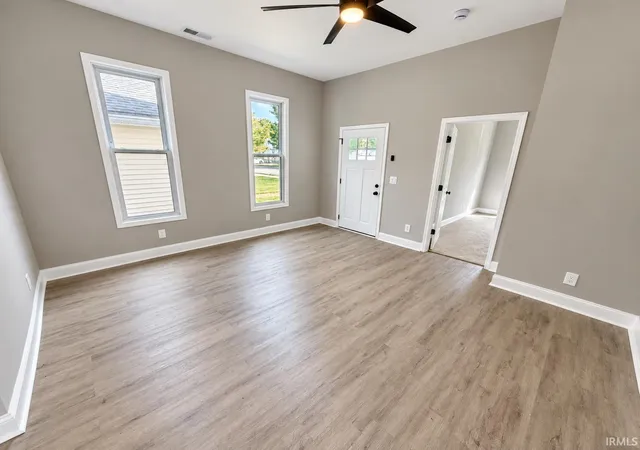 Photo 2 of Sale Pending at 1713 Ewing Ave, Evansville, IN 47712 | MLS# 202639433 | Listing updated on 2026-10-19