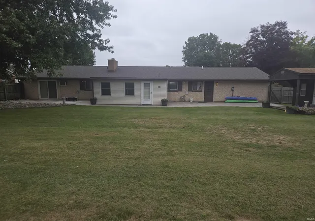 Photo 3 of Sale Pending at 1326 Roelke Dr, South Bend, IN 46614 | MLS# 202639461 | Listing updated on 2026-10-14