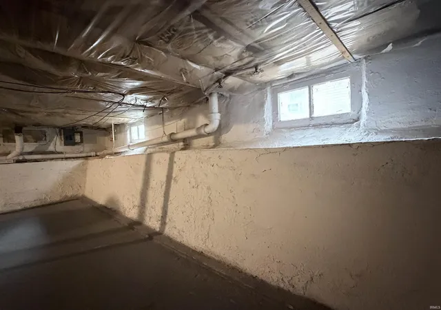 Photo 3 of Single family home for sale at 925 Cottage Ave, Fort Wayne, IN 46807 | MLS# 202639483 | Listing updated on 2026-09-24