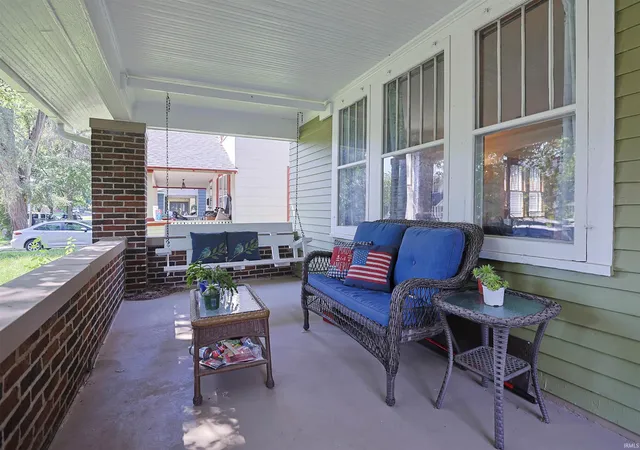 Photo 2 of Sale Pending at 524 River Ave, South Bend, IN 46601 | MLS# 202639548 | Listing updated on 2026-10-14