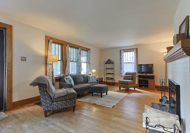 Photo 3 of Sale Pending at 524 River Ave, South Bend, IN 46601 | MLS# 202639548 | Listing updated on 2026-10-14